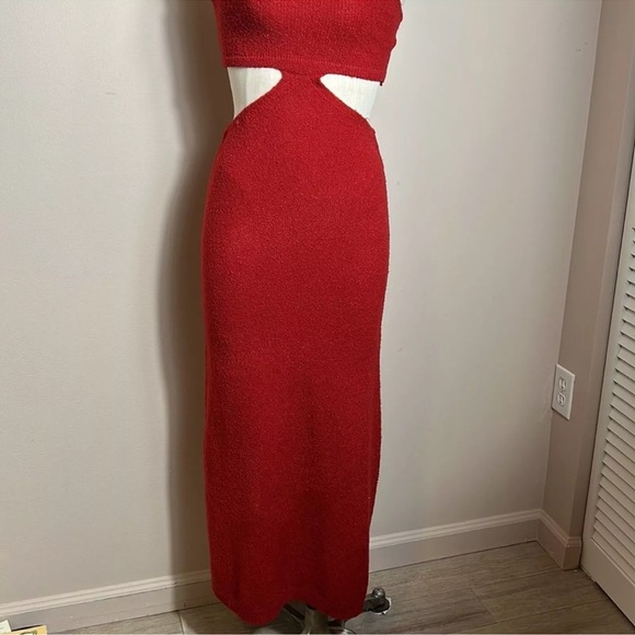 Lulu’s Lush for Life Red Cutout Halter Knit Midi Dress size small - Picture 3 of 14